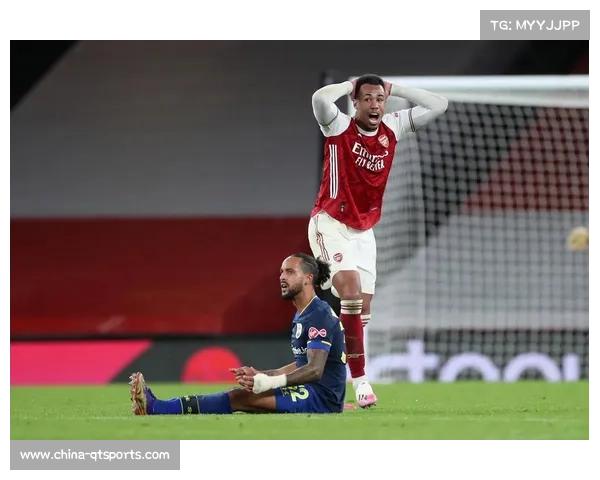 狼队阿里亚斯4分钟闪击破门，19轮不胜压力终释放