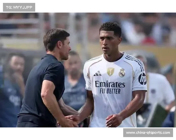 弗里克的巴萨超级杯决赛战胜皇马，执教生涯决赛八战八胜